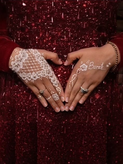 Henna uygulaması